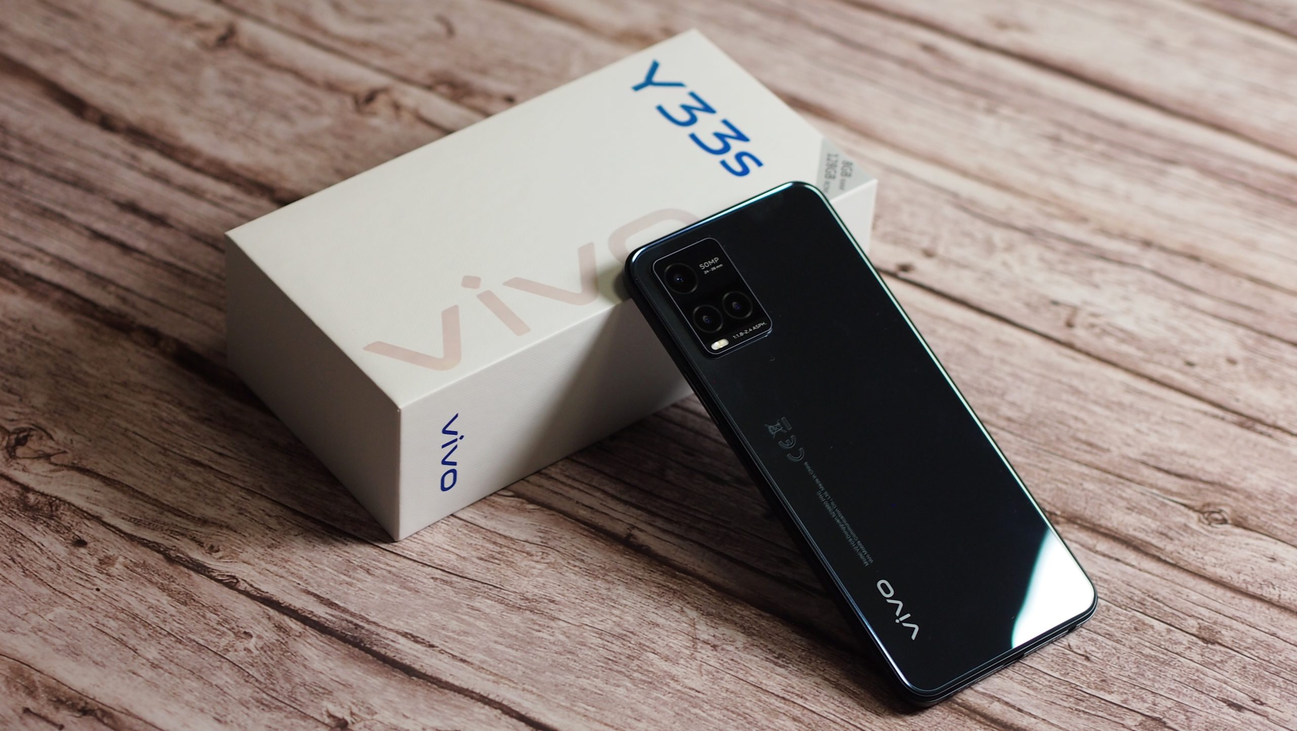 Vivo Y33s u nás v redakci