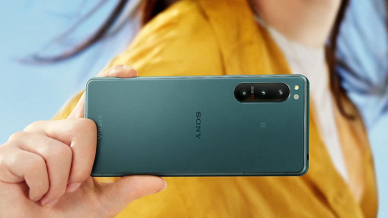 Malá ale nabušená vlajkovka. Sony Xperia 5 IV předobjednáte s dárkem za 4 490 Kč - Mobilizujeme.cz